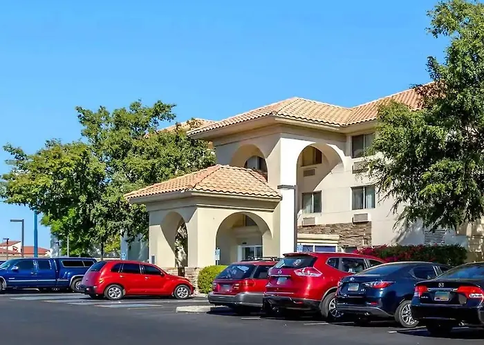 Comfort Inn&suites North - Deer Valley Phoenix