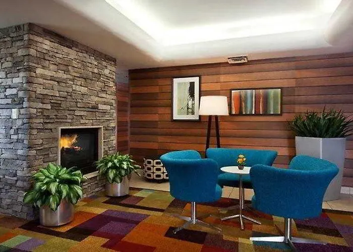 Comfort Inn&suites North - Deer Valley