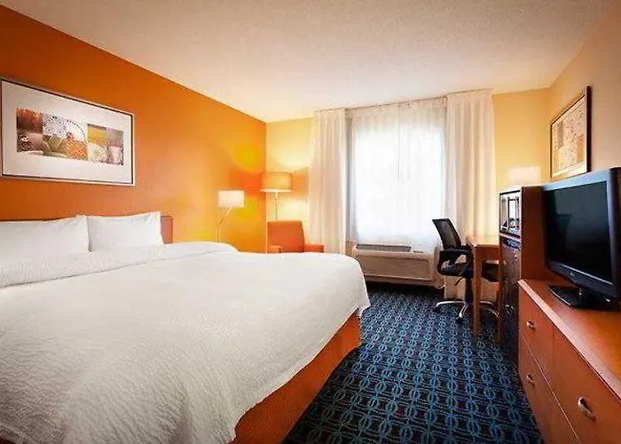Hotel Comfort Inn&suites North - Deer Valley