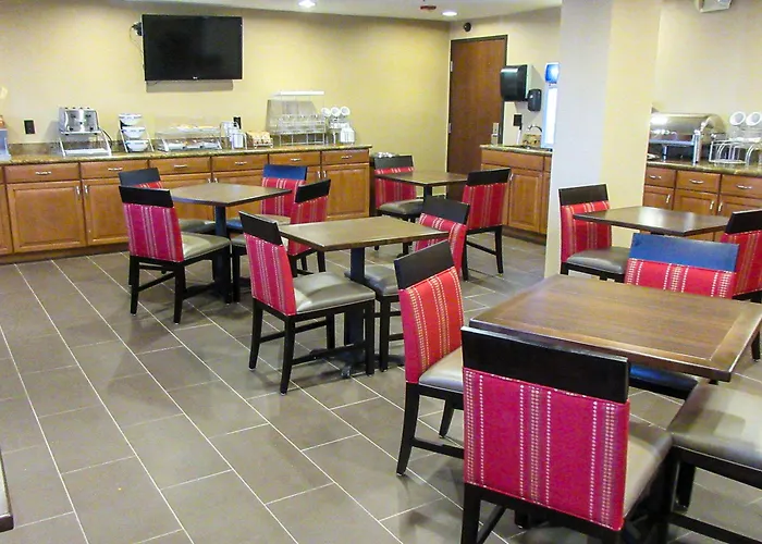 Comfort Inn&suites North - Deer Valley Hotel Phoenix
