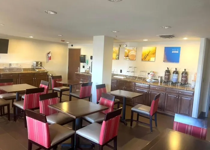 Comfort Inn&suites North - Deer Valley Phoenix