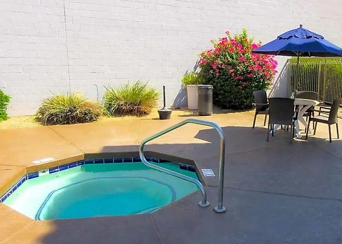 Comfort Inn&suites North - Deer Valley Hotel Phoenix