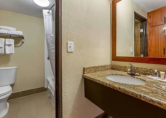 Comfort Inn&suites North - Deer Valley Hotel Phoenix