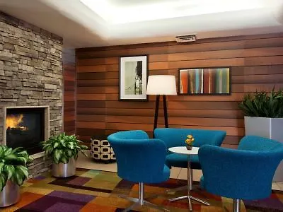 Comfort Inn&suites North - Deer Valley Hotel