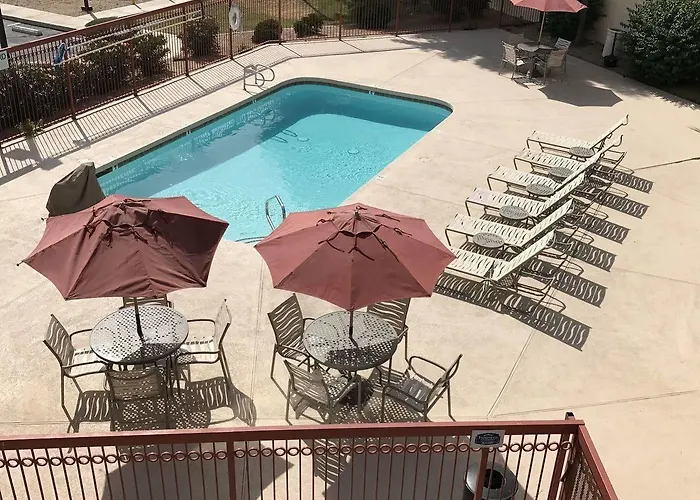 Comfort Inn&suites North - Deer Valley