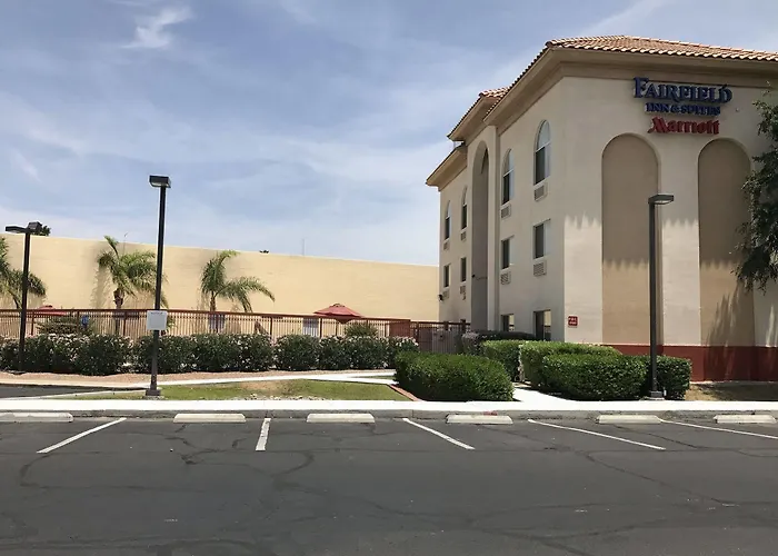 Comfort Inn&suites North - Deer Valley Hotel